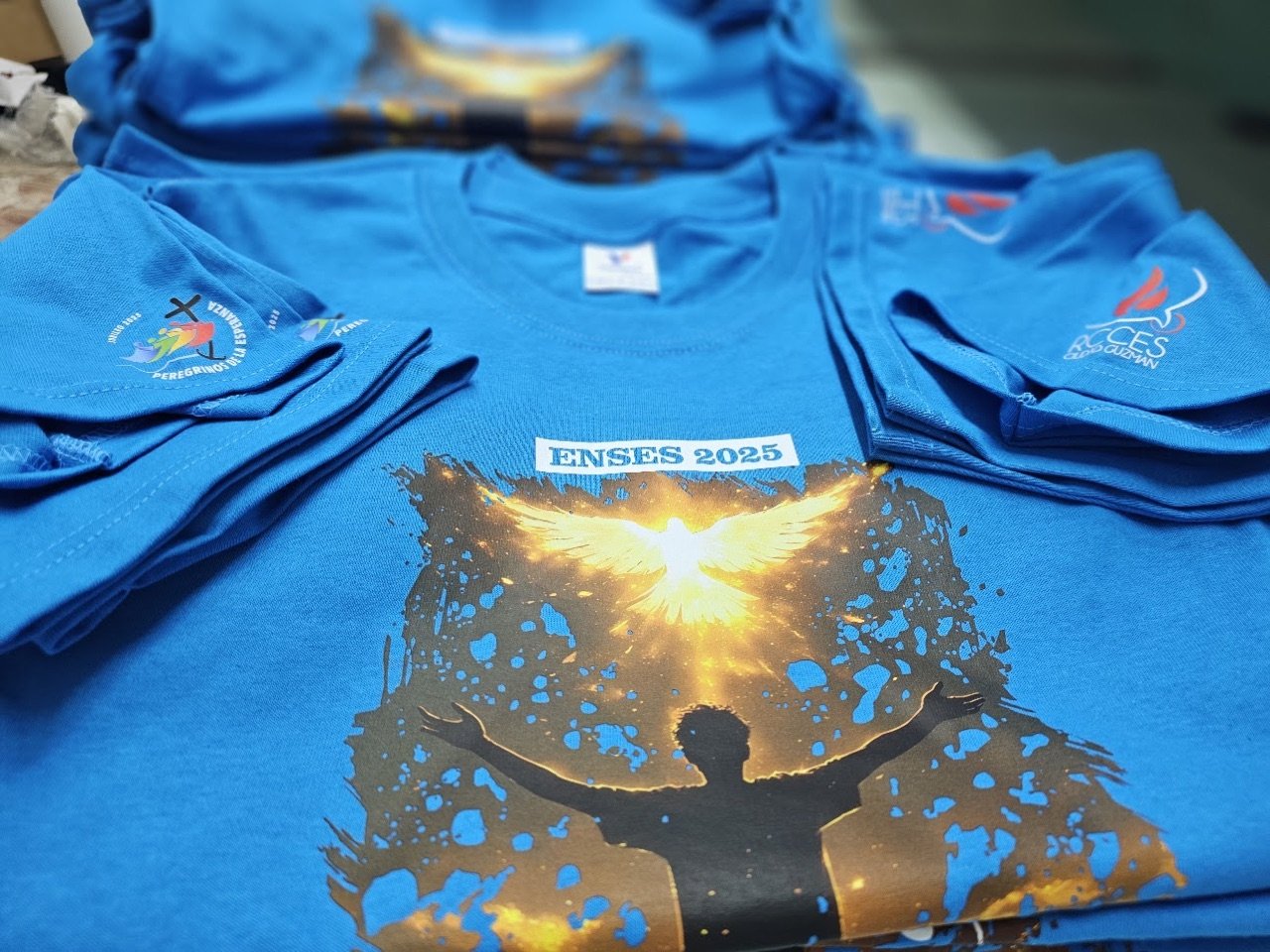 Playeras con diseño DTF a color